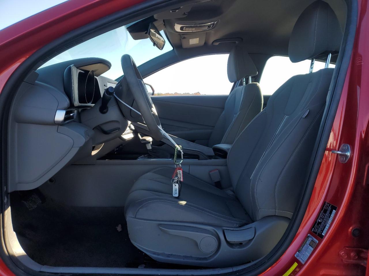 2021 Hyundai Elantra - Image 7