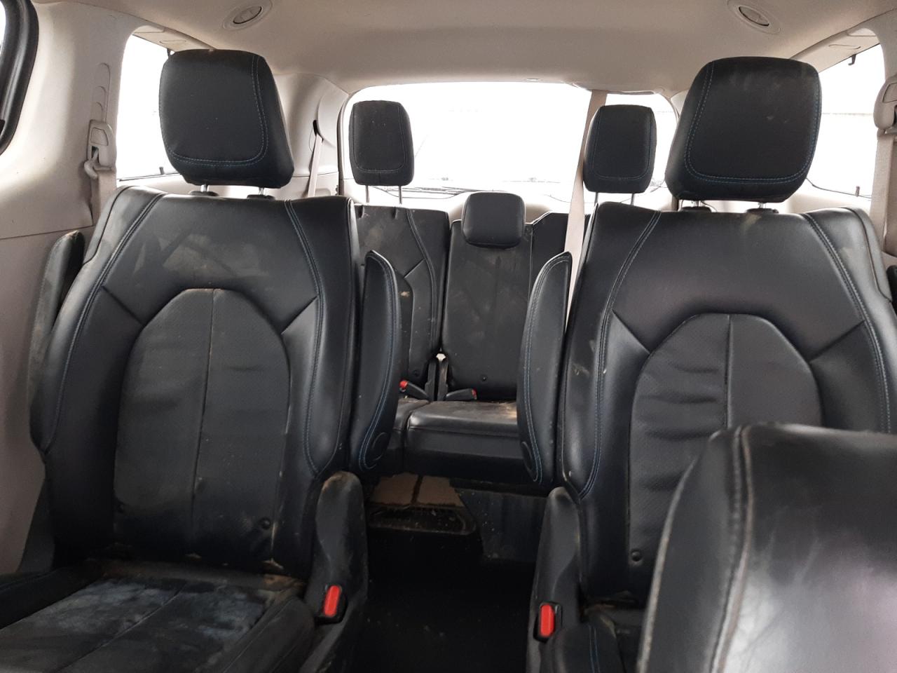 2021 Chrysler Pacifica - Image 10