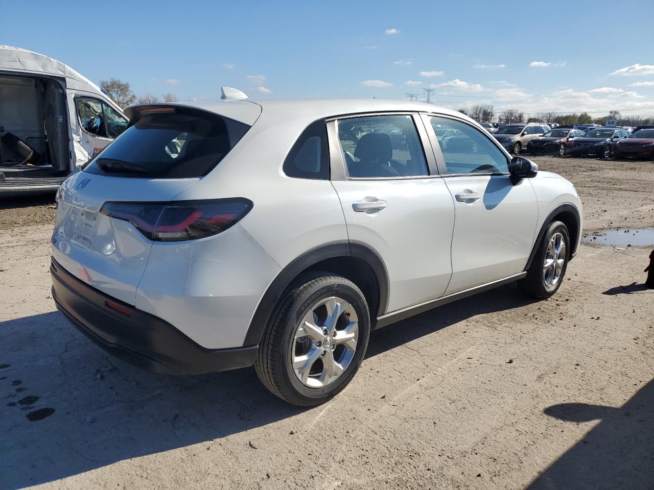 VIN 3CZRZ1H39RM738658 2024 HONDA HR-V no.3