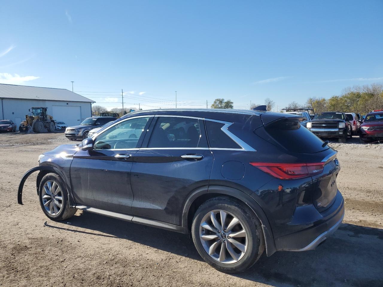 VIN 3PCAJ5M33KF147520 2019 INFINITI QX50 no.2