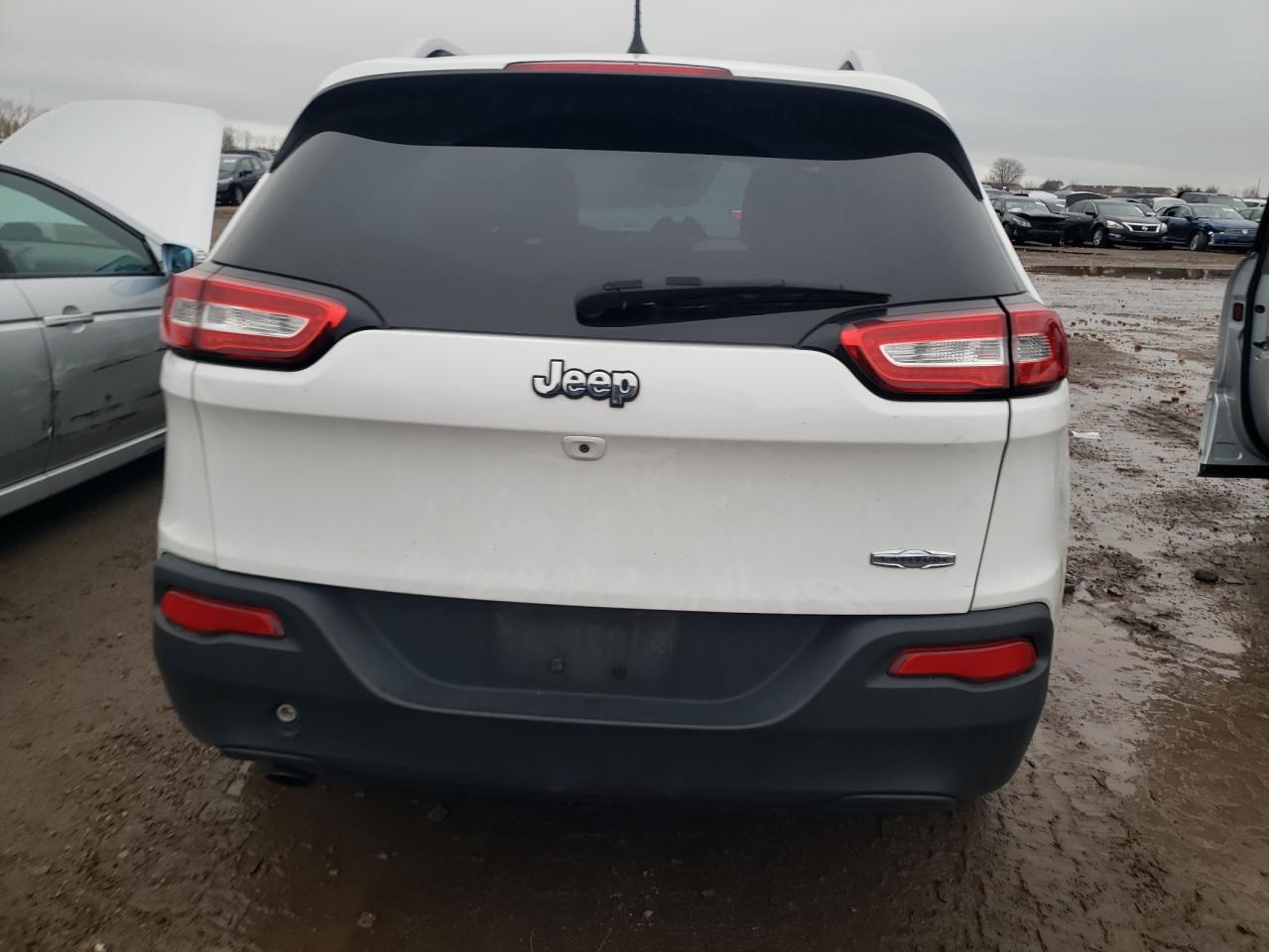 2018 Jeep Cherokee Latitude VIN: 1C4PJLCB1JD605679 Lot: 80591394