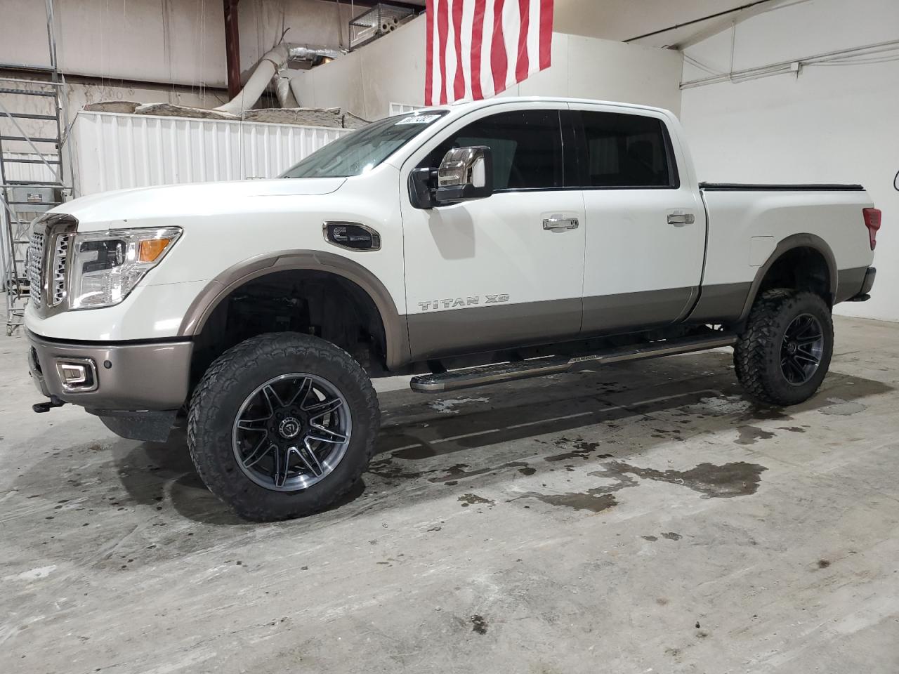 2018 Nissan Titan - Image 1