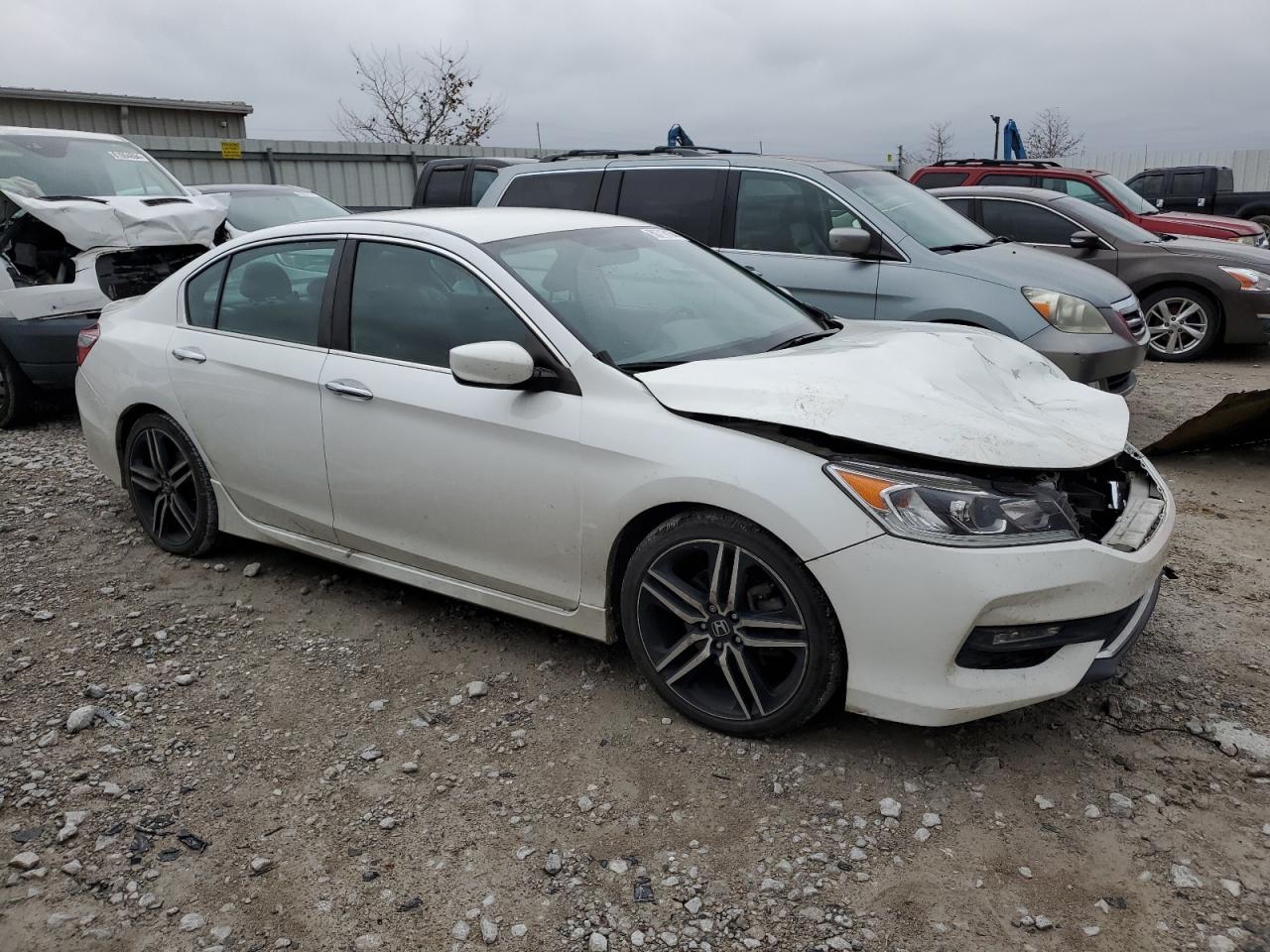 2017 Honda Accord - Image 4