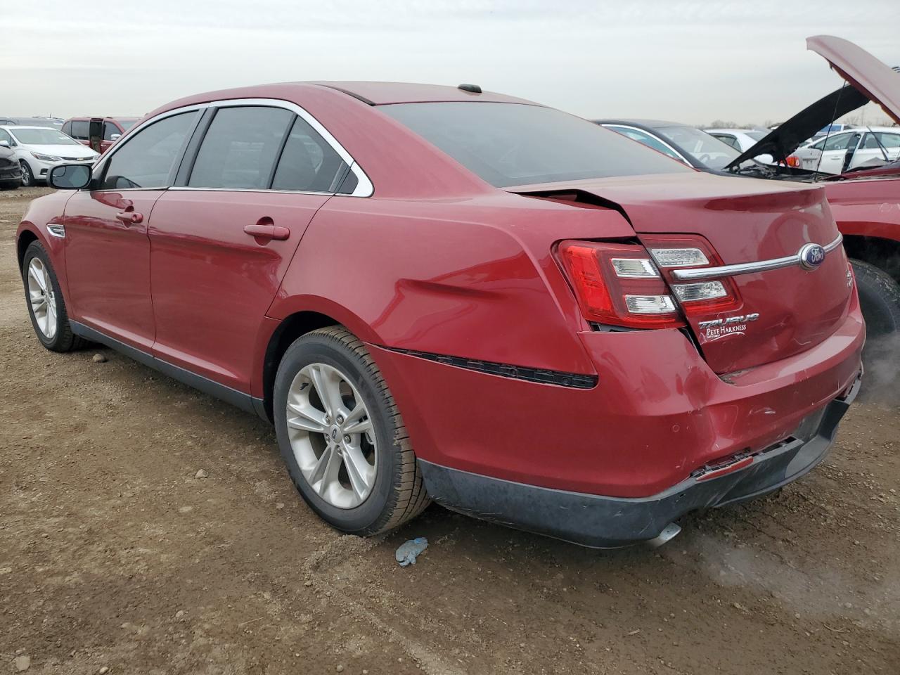 VIN 1FAHP2E85DG174142 2013 FORD TAURUS no.2