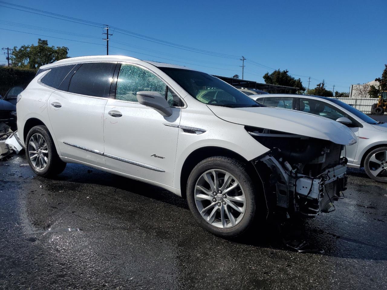 VIN 5GAEVCKW9PJ208037 2023 BUICK ENCLAVE no.4