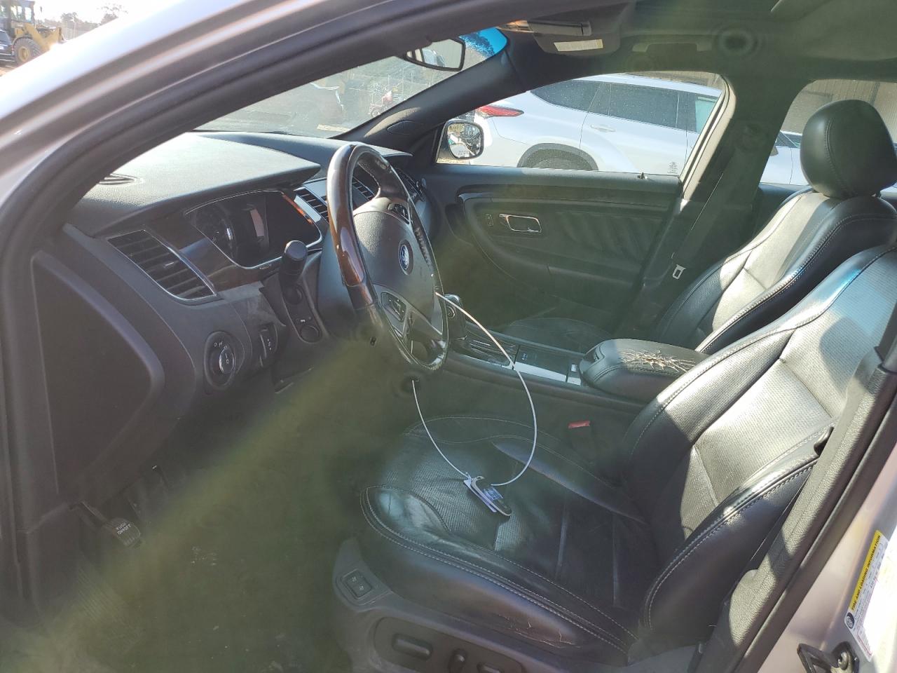 2013 Ford Taurus - Image 7