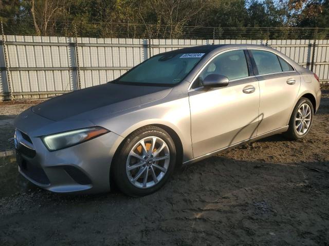 2019 Mercedes-Benz A 220