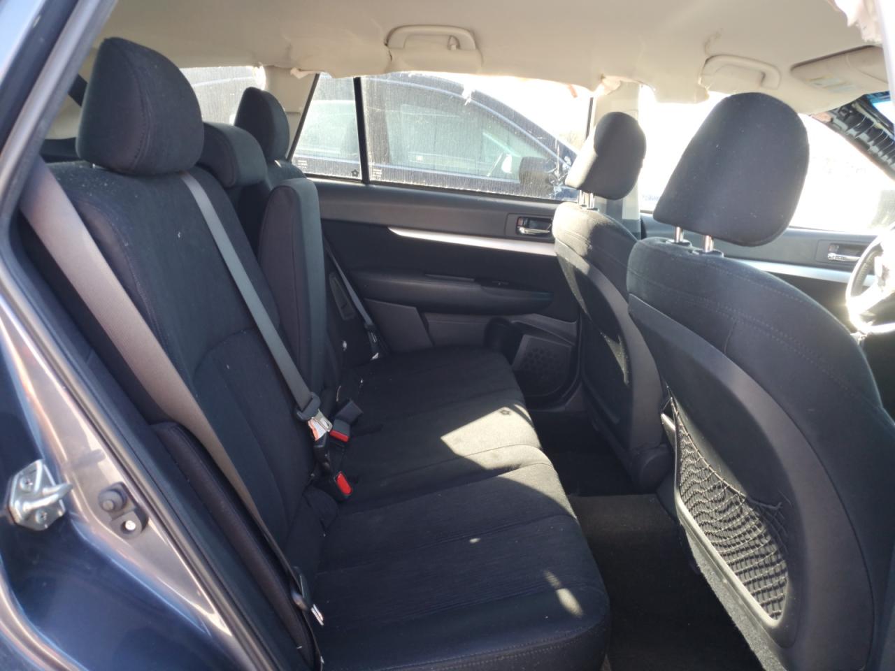 2014 Subaru Outback - Image 11