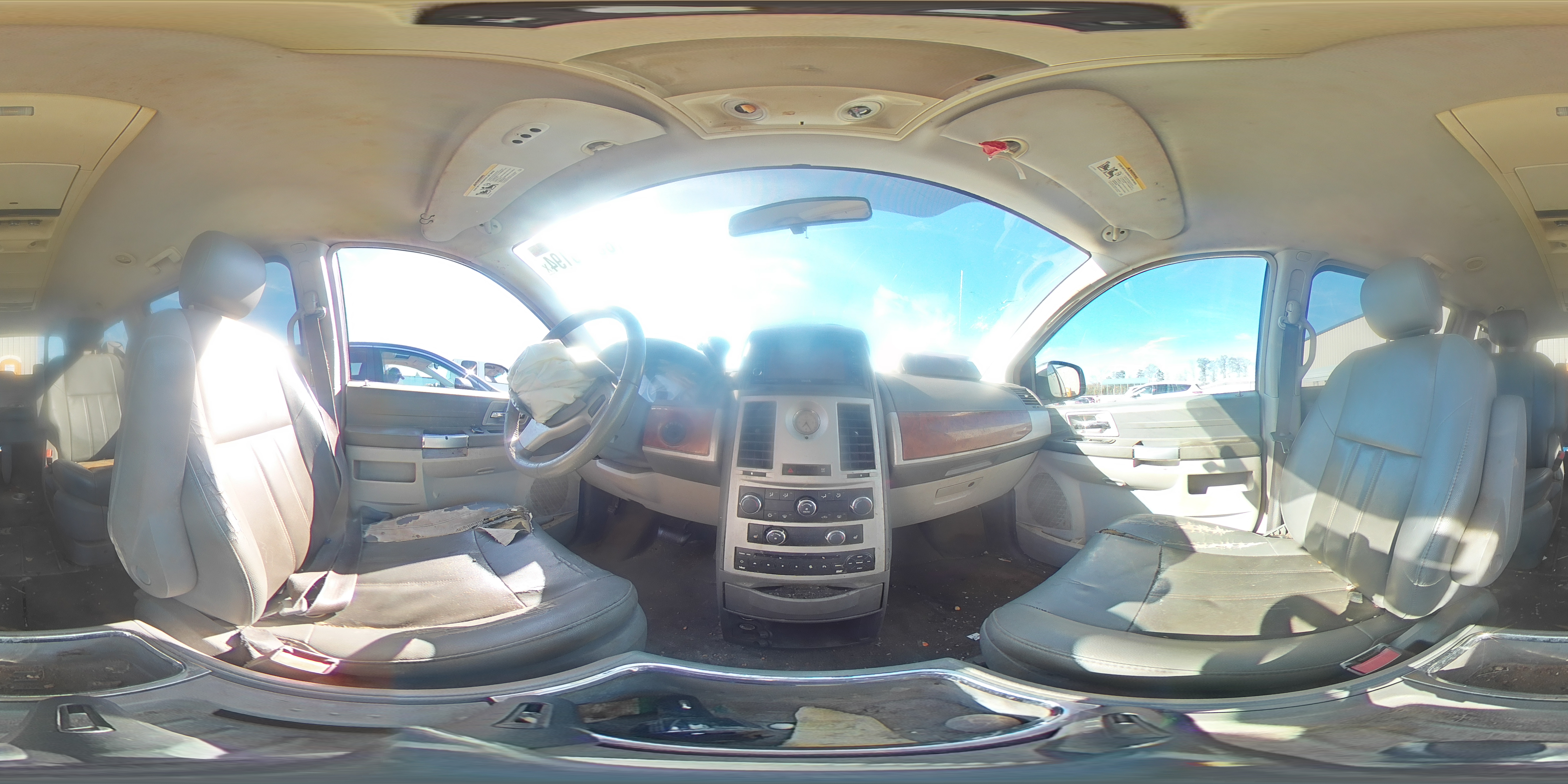 2008 Chrysler Town & Country - Image 14