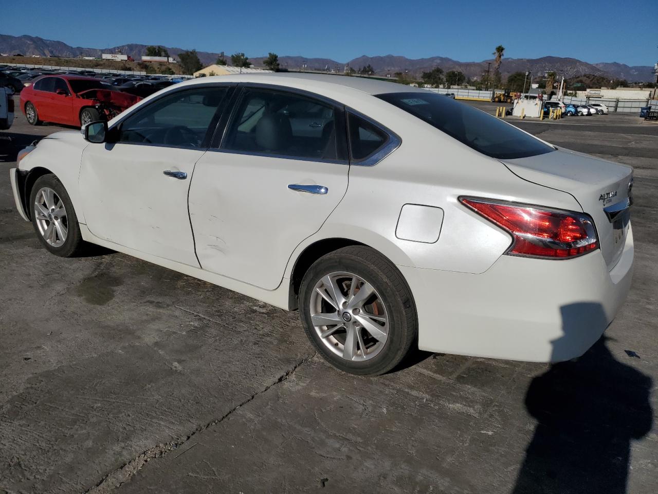2016 Nissan Altima - Image 2