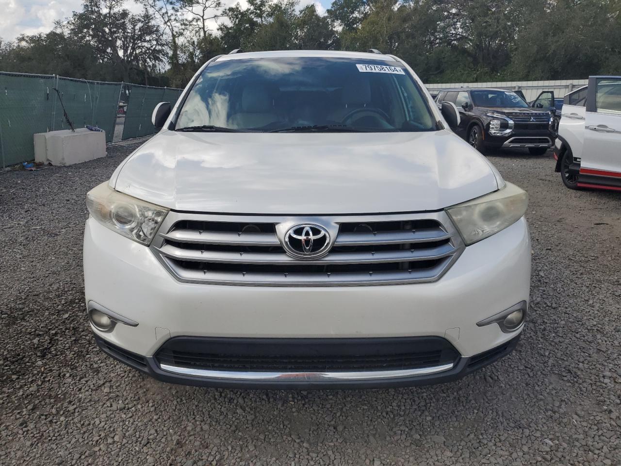 VIN 5TDZK3EHXDS090701 2013 TOYOTA HIGHLANDER no.5