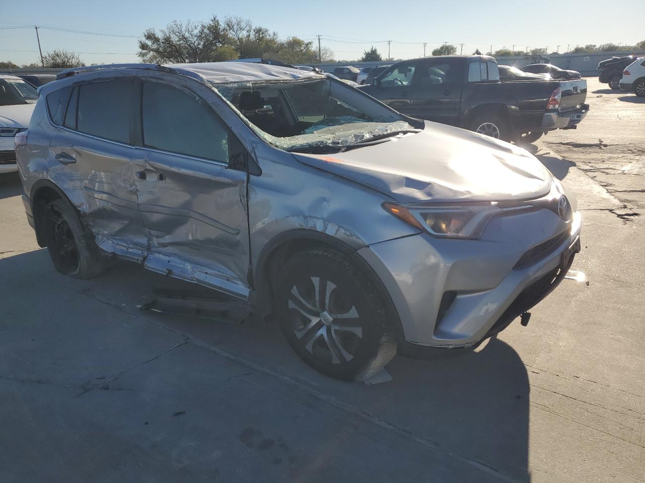 VIN 2T3ZFREV5GW246353 2016 TOYOTA RAV4 no.4