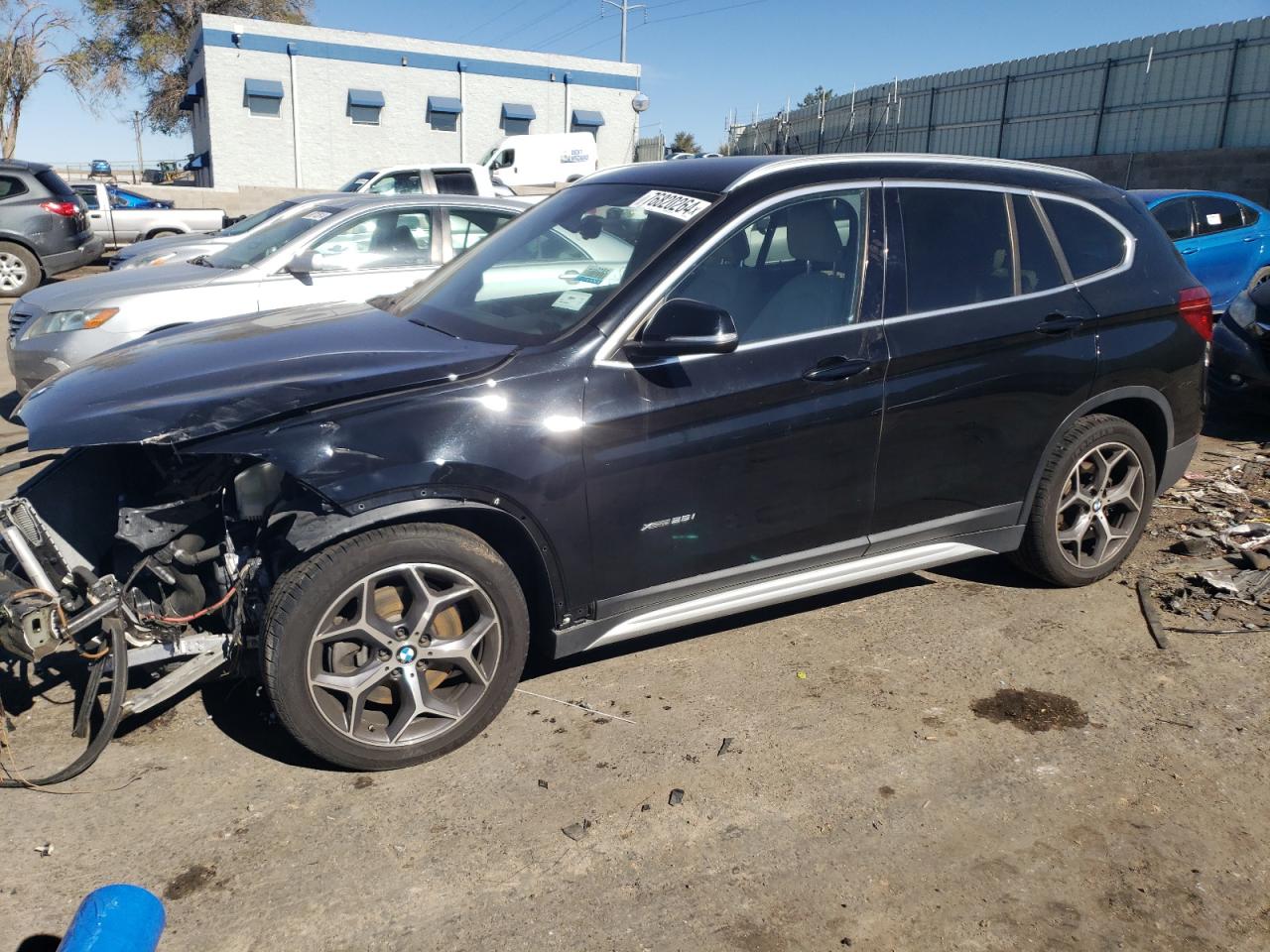 VIN WBXHT3C36J5K26052 2018 BMW X1 no.1