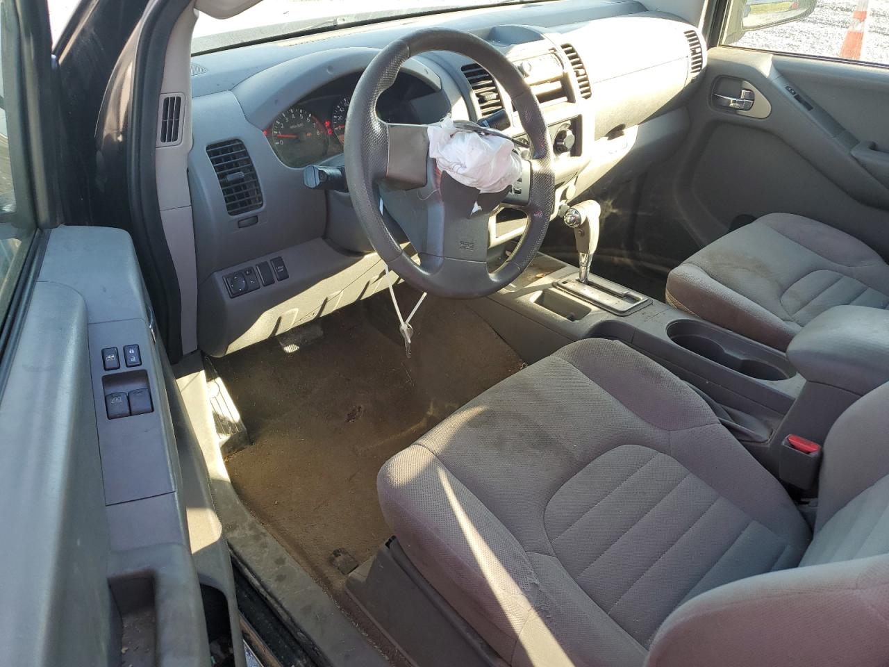 2009 Nissan Navara (Frontier) - Image 8