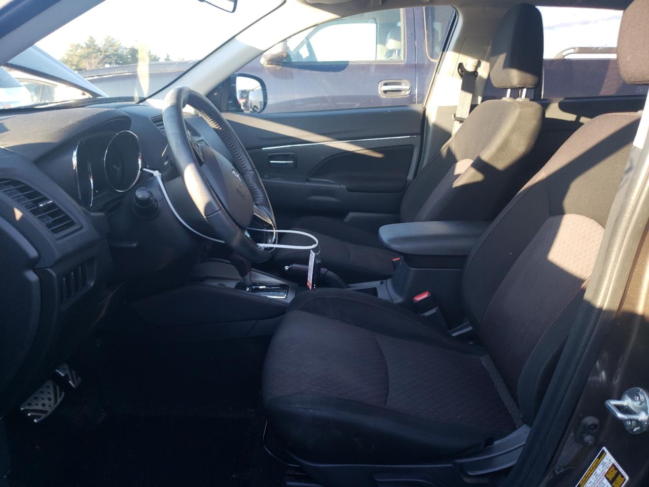 2019 Mitsubishi Outlander - Image 7