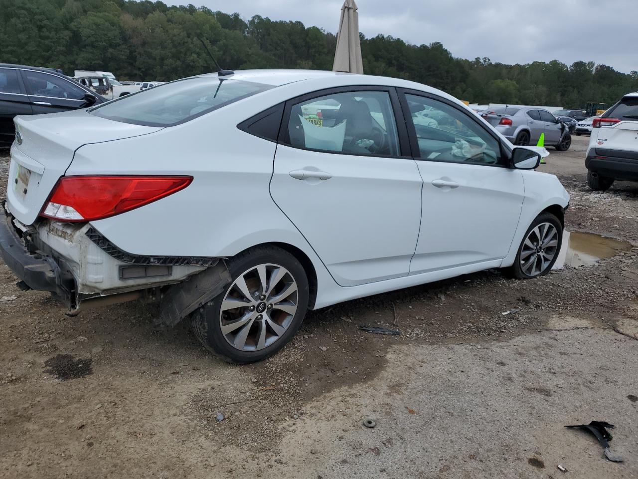 2017 Hyundai Accent - Image 3
