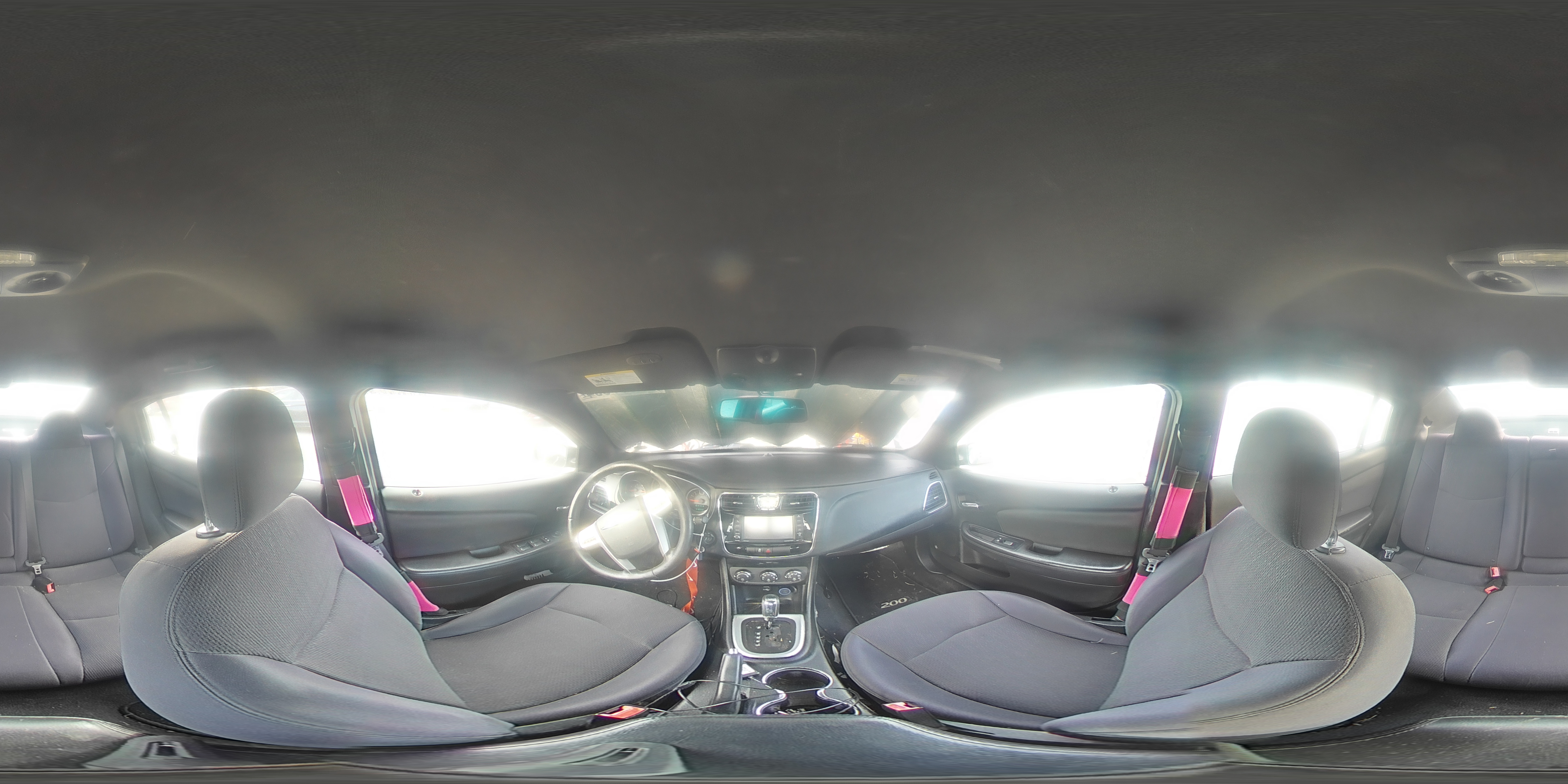 2013 Chrysler 200 - Image 13