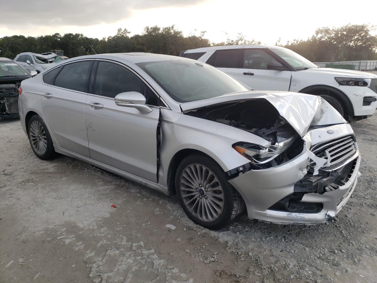 VIN 3FA6P0K93GR235722 2016 FORD FUSION no.4