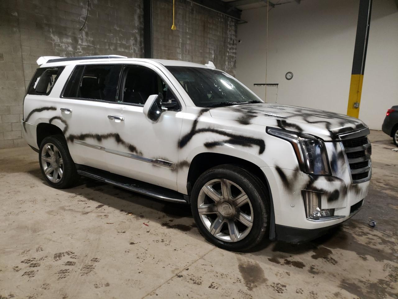 2017 Cadillac Escalade - Image 4