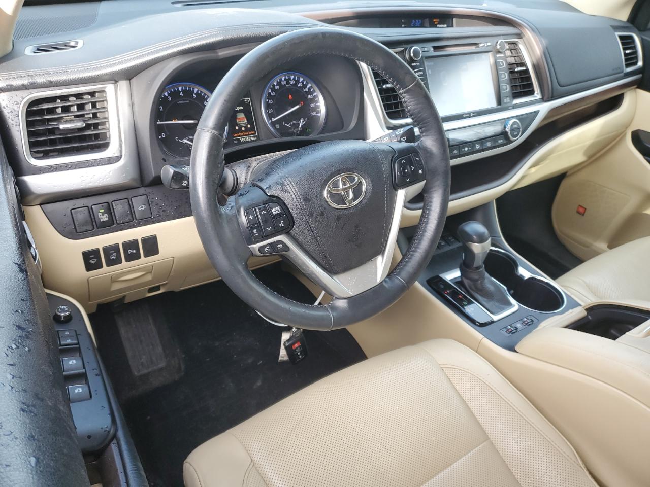 2015 Toyota Highlander - Image 8