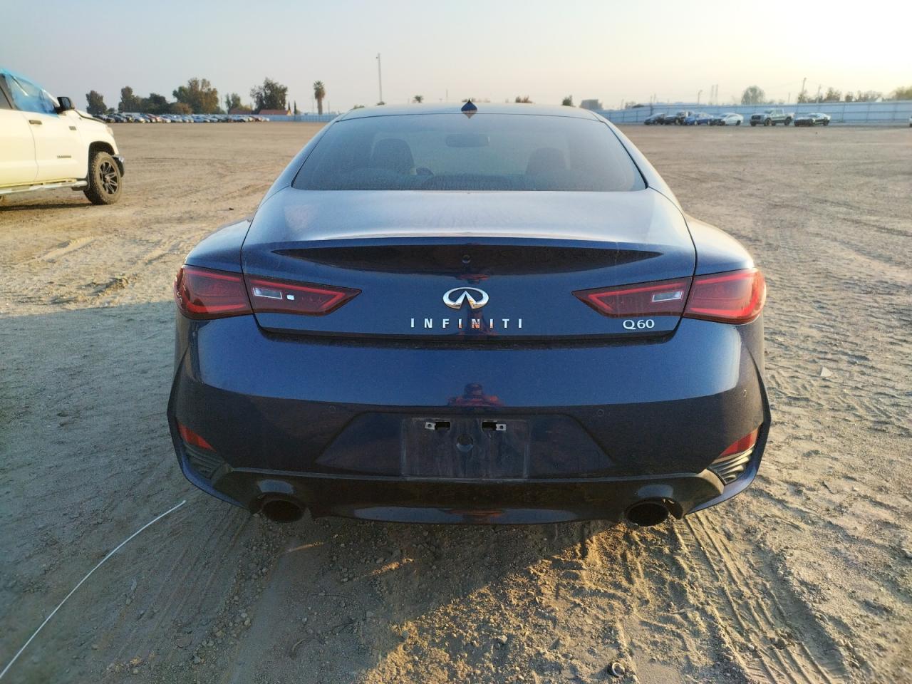 VIN JN1EV7EK3HM363264 2017 INFINITI Q60 no.6