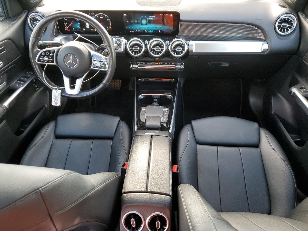 2021 Mercedes-Benz GLB - Image 8