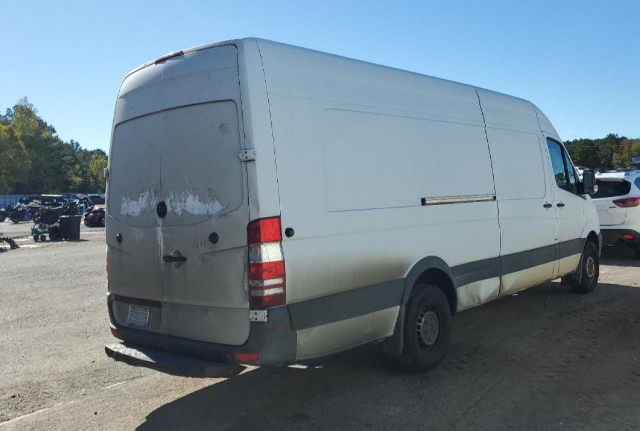 VIN WD3PE8DC7E5895185 2014 MERCEDES-BENZ SPRINTER no.3