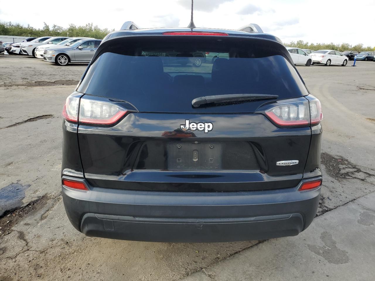 2020 Jeep Cherokee Latitude VIN: 1C4PJLCB2LD543910 Lot: 80496124