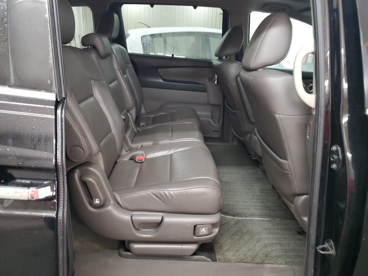2015 Honda Odyssey - Image 11