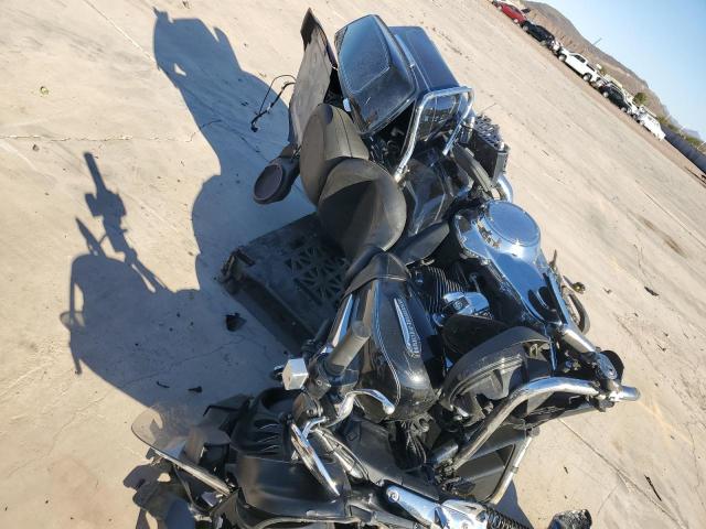  HARLEY-DAVIDSON FL 2017 Черный
