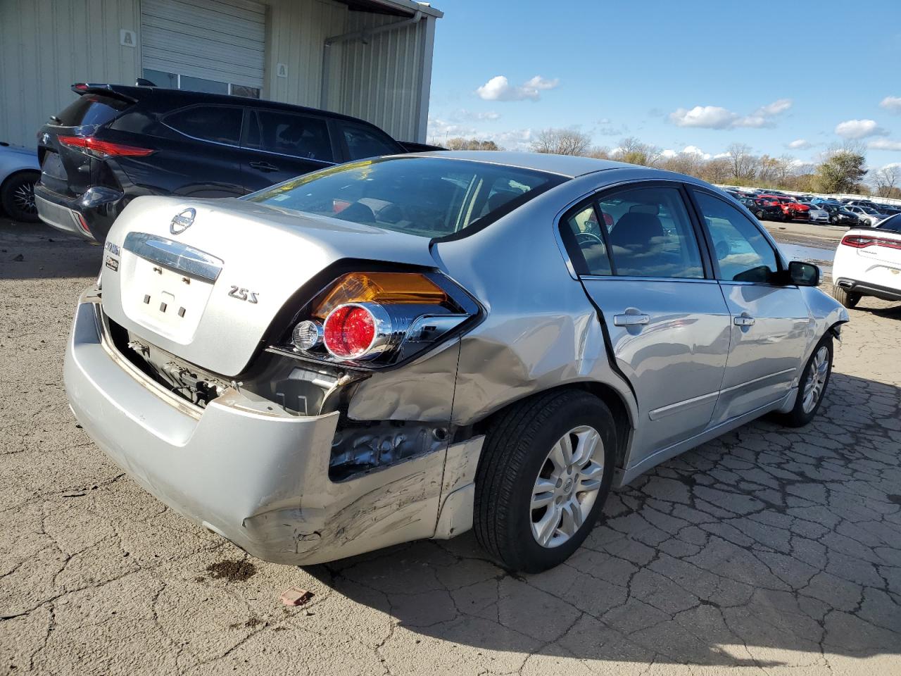 2010 Nissan Altima - Image 3
