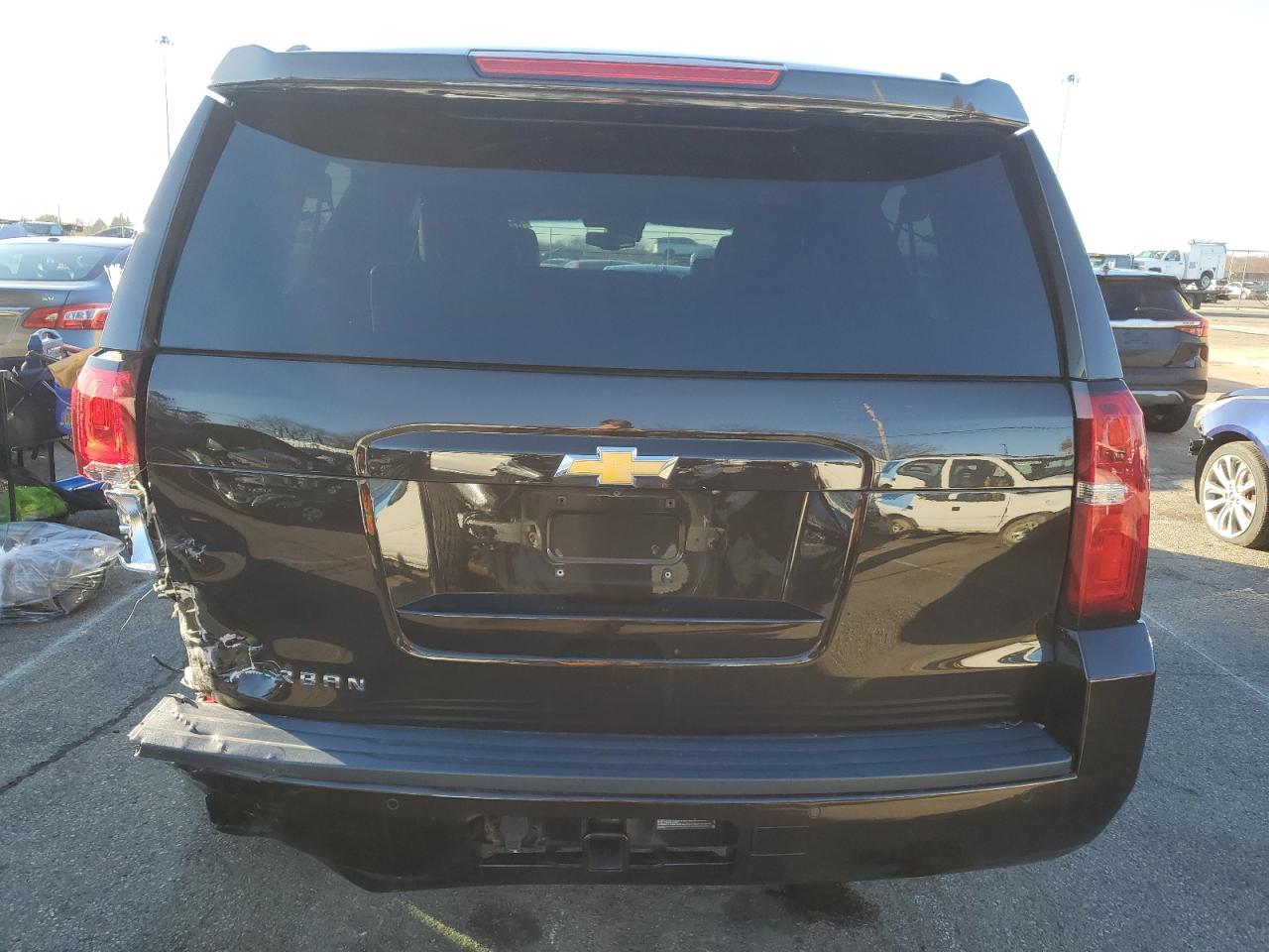 2018 Chevrolet Suburban - Image 6