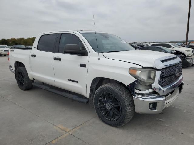  TOYOTA TUNDRA 2018 Белы