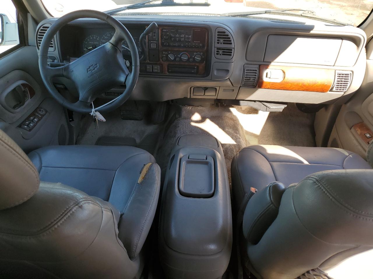 1997 Chevrolet Tahoe - Image 8