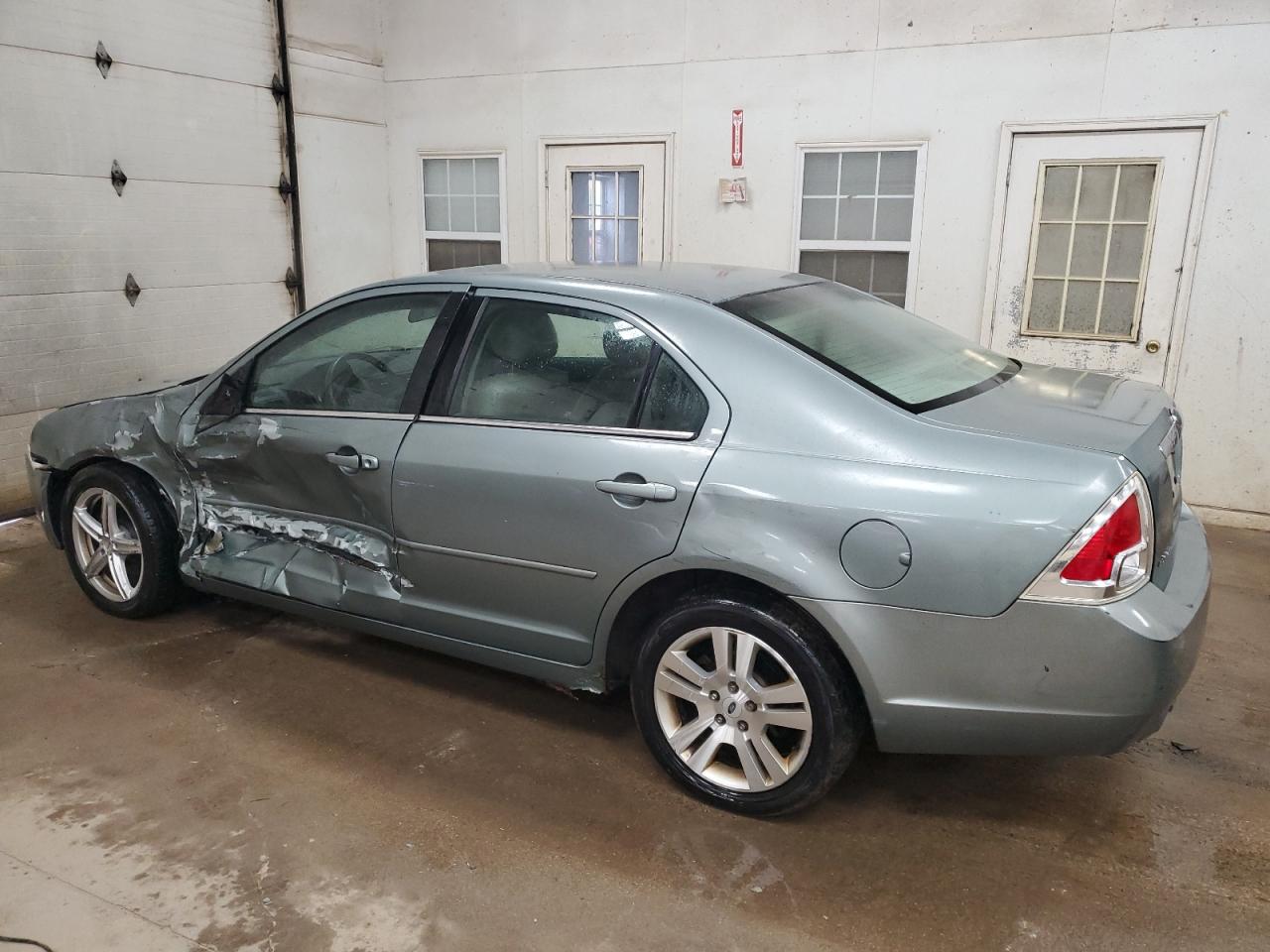 2006 Ford Fusion - Image 2