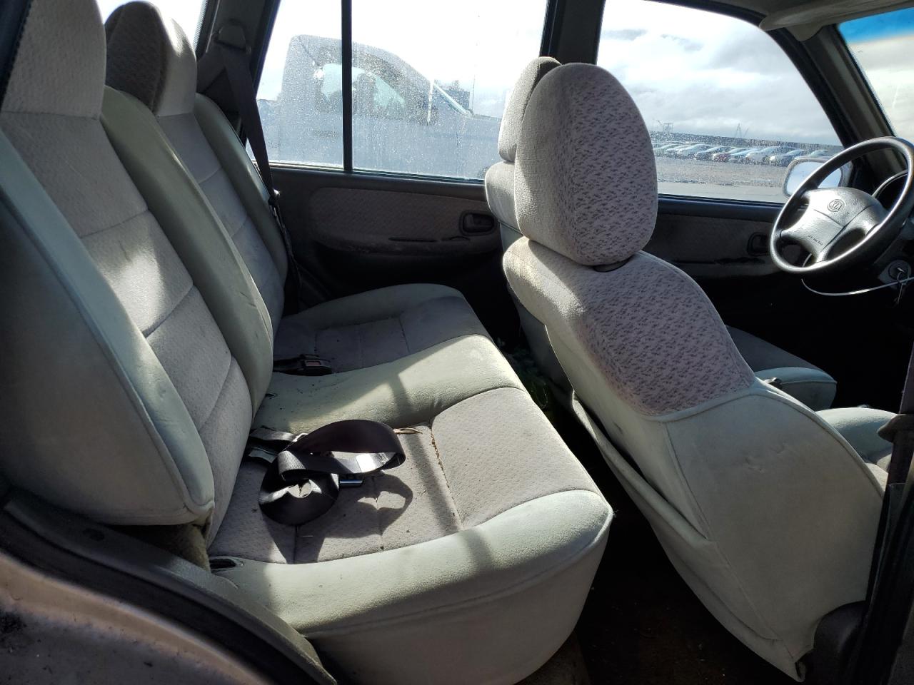1997 Kia Sportage VIN: KNDJA7235V5538866 Lot: 79728424