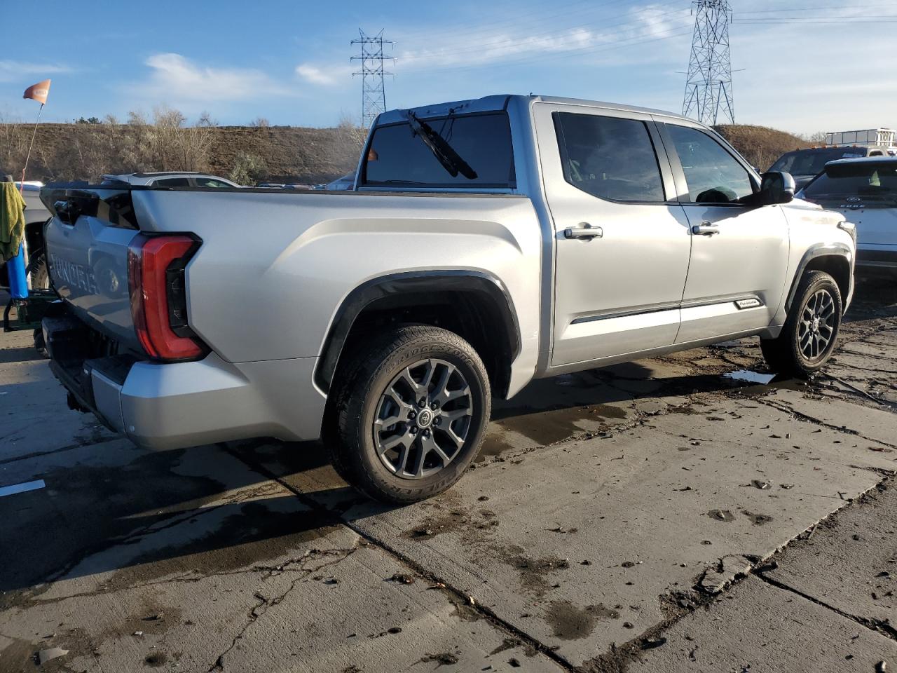 VIN 5TFNA5DBXRX186629 2024 TOYOTA TUNDRA no.3