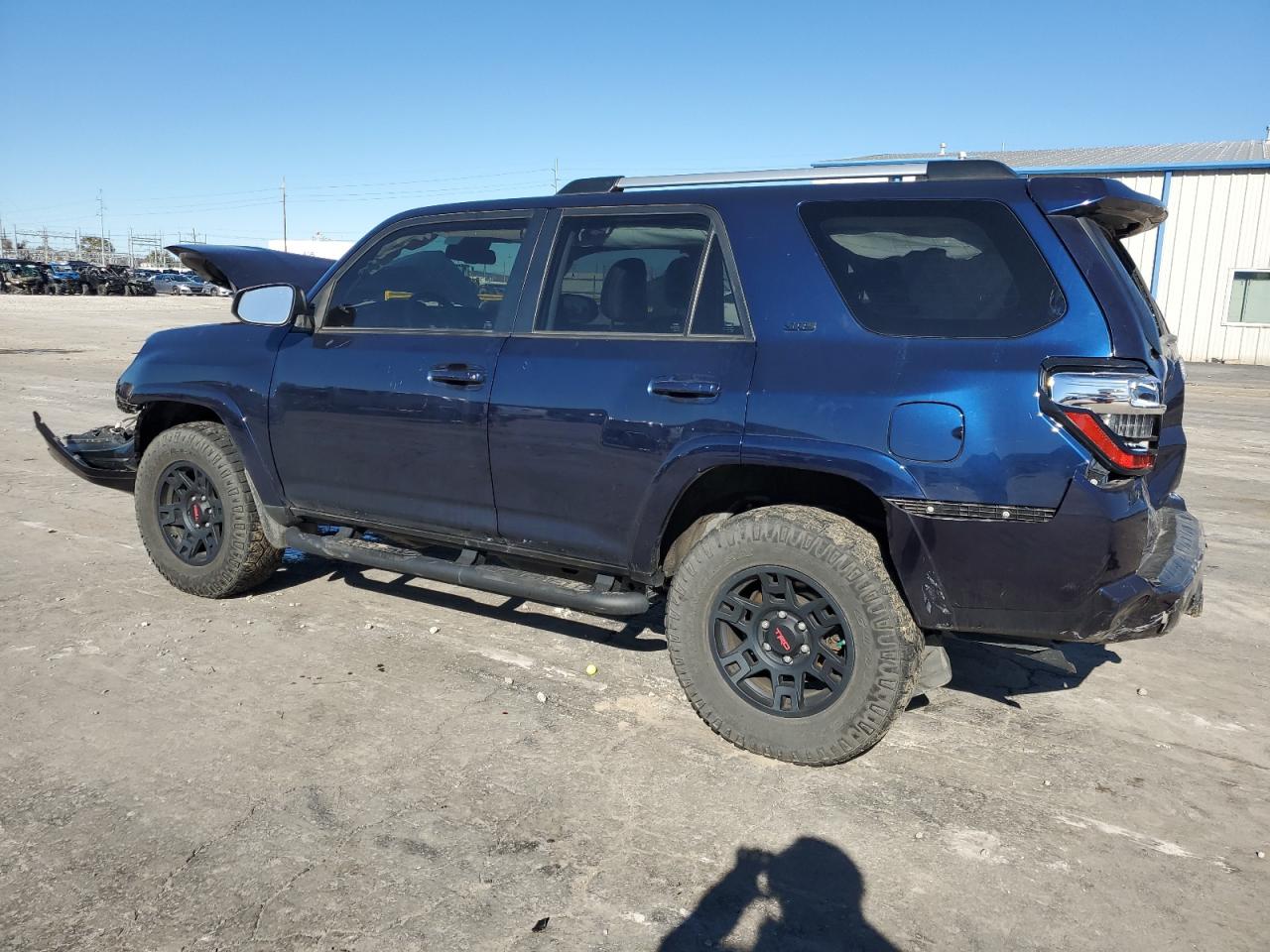 2020 Toyota 4Runner - Image 2