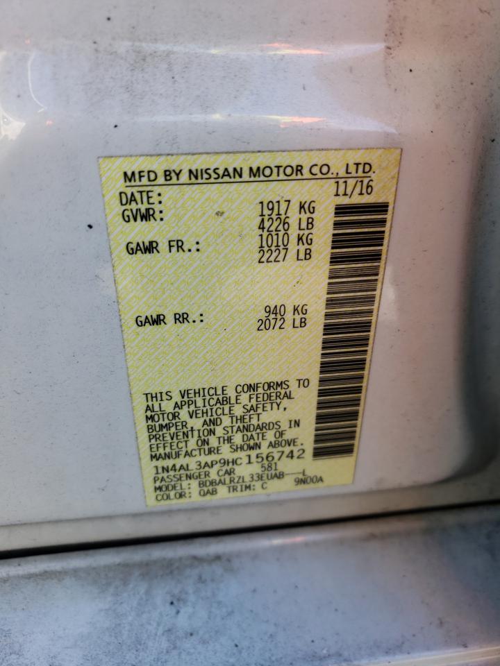2017 Nissan Altima - Image 13