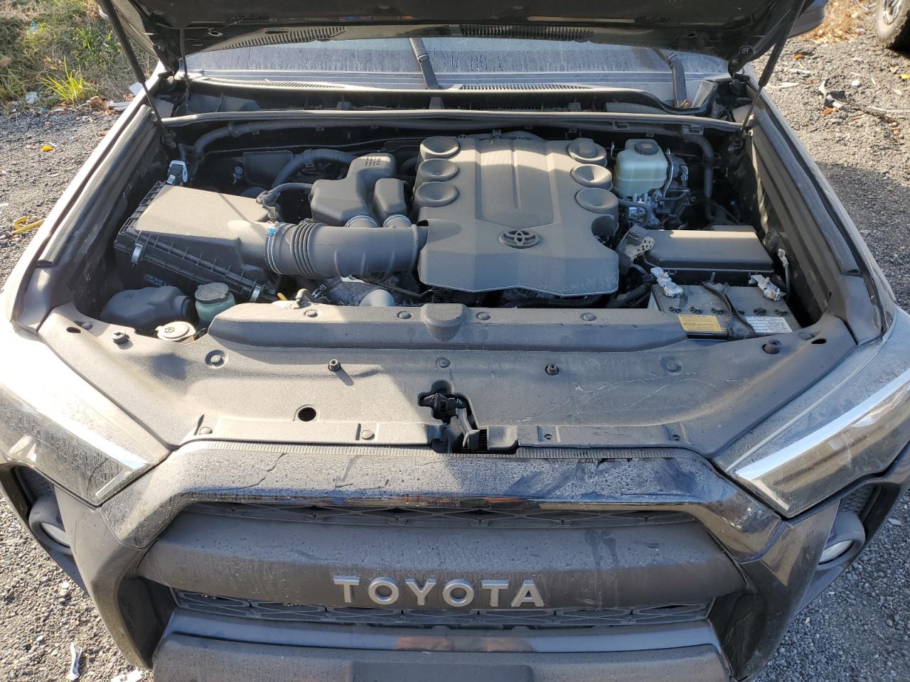 JTEBU5JR9J5516817 2018 Toyota 4Runner Sr5/Sr5 Premium