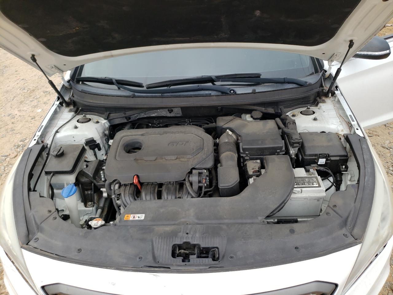 2016 Hyundai Sonata - Image 11