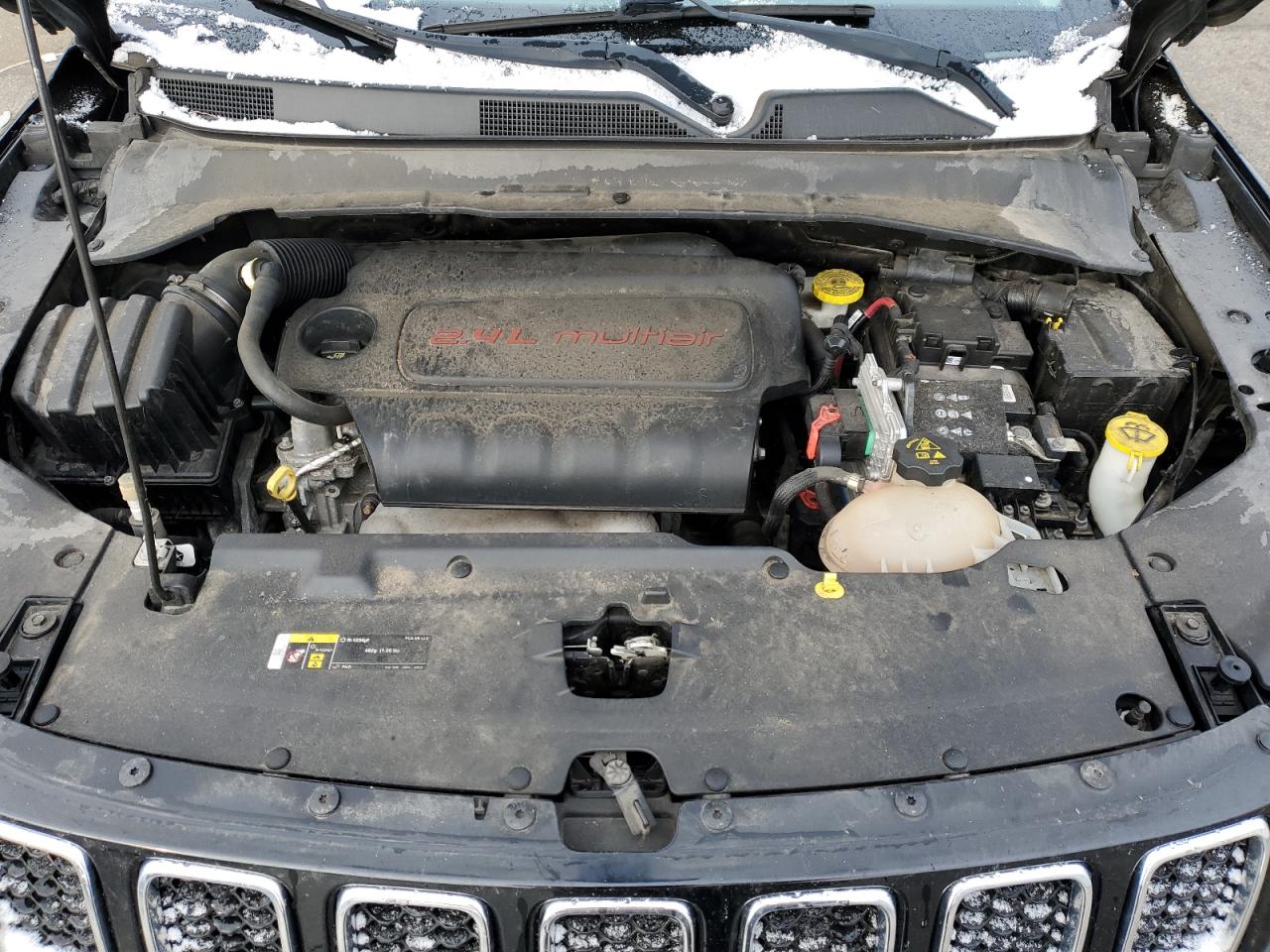 2018 Jeep Compass - Image 13