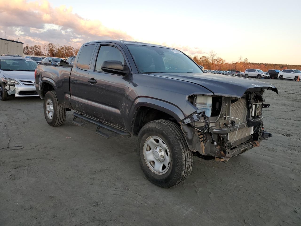 2019 Toyota Tacoma - Image 4