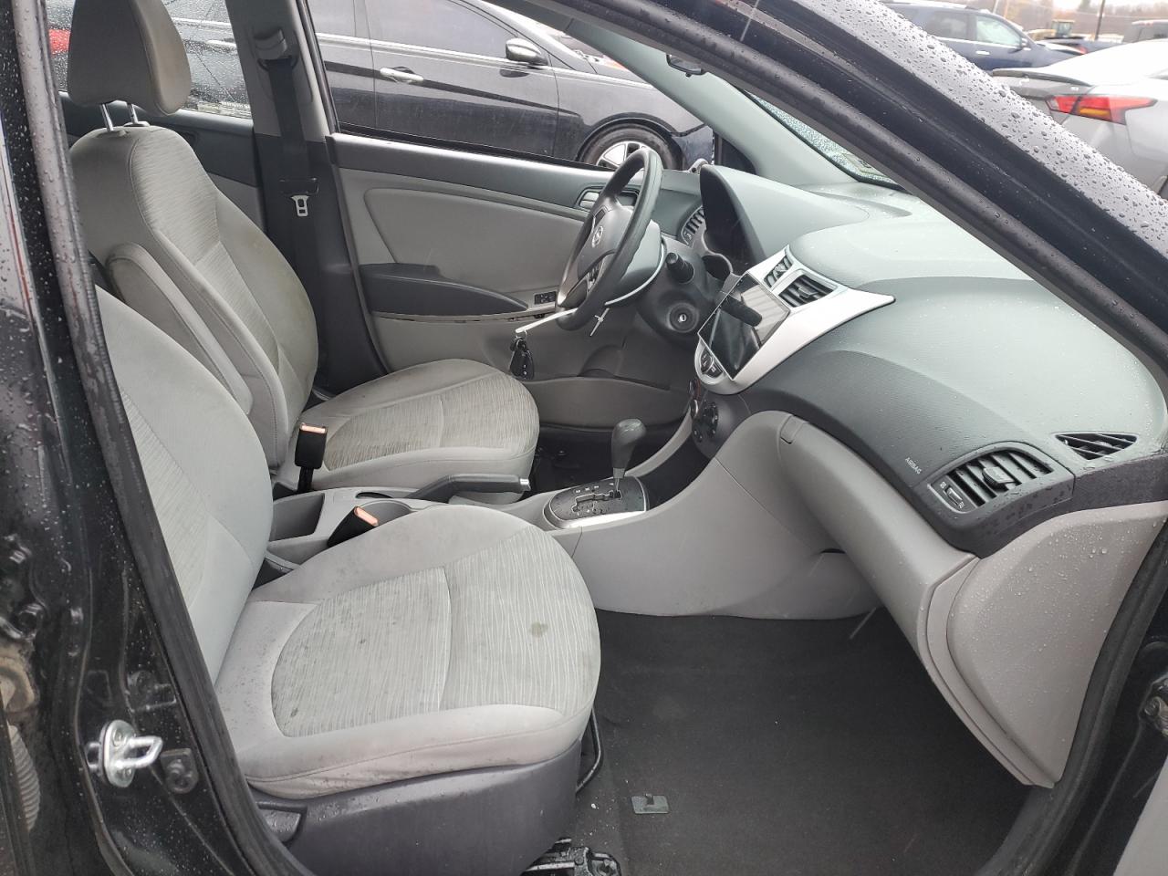 2016 Hyundai Accent - Image 7