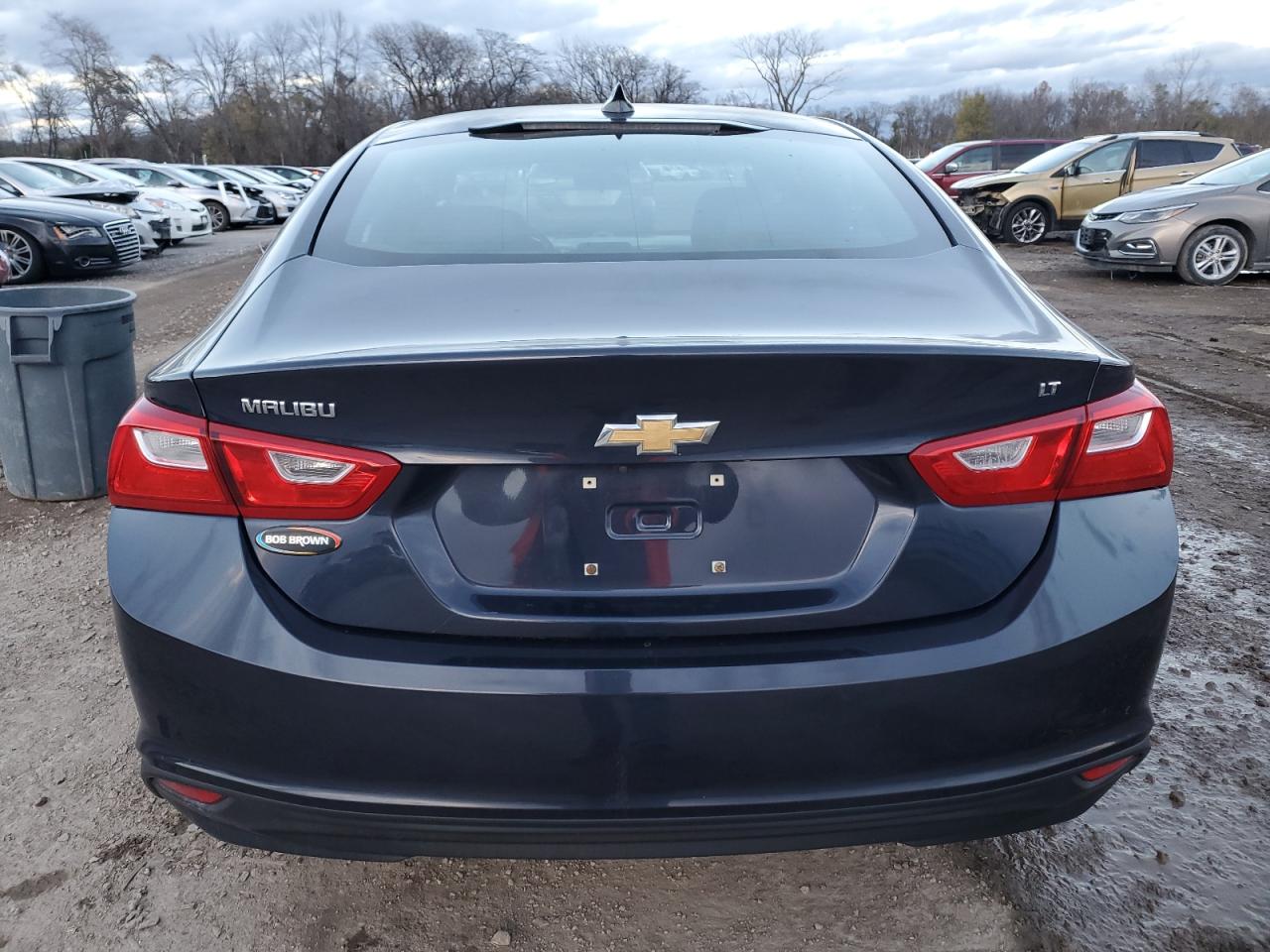 2017 Chevrolet Malibu - Image 6