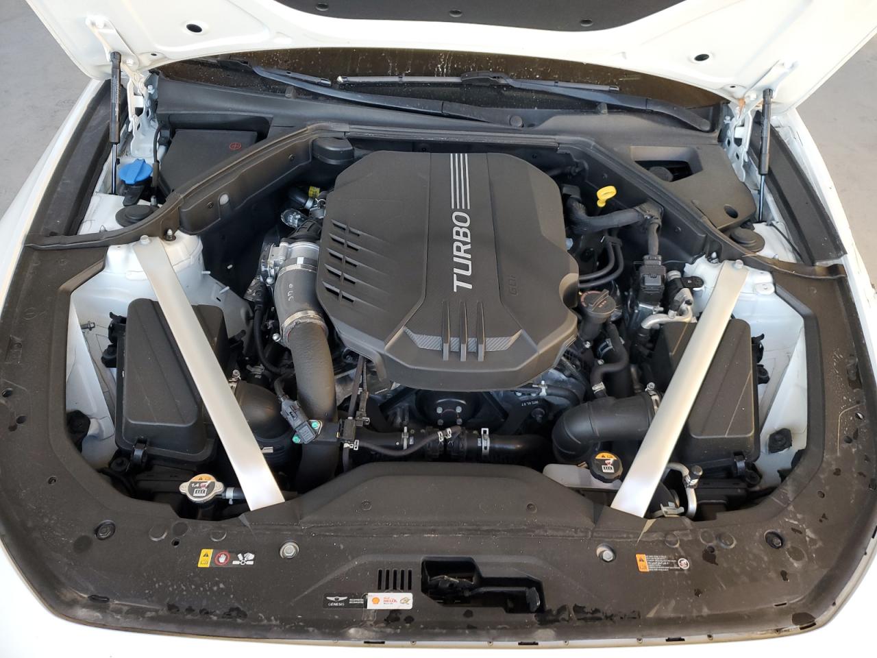2022 Genesis G70 - Image 11