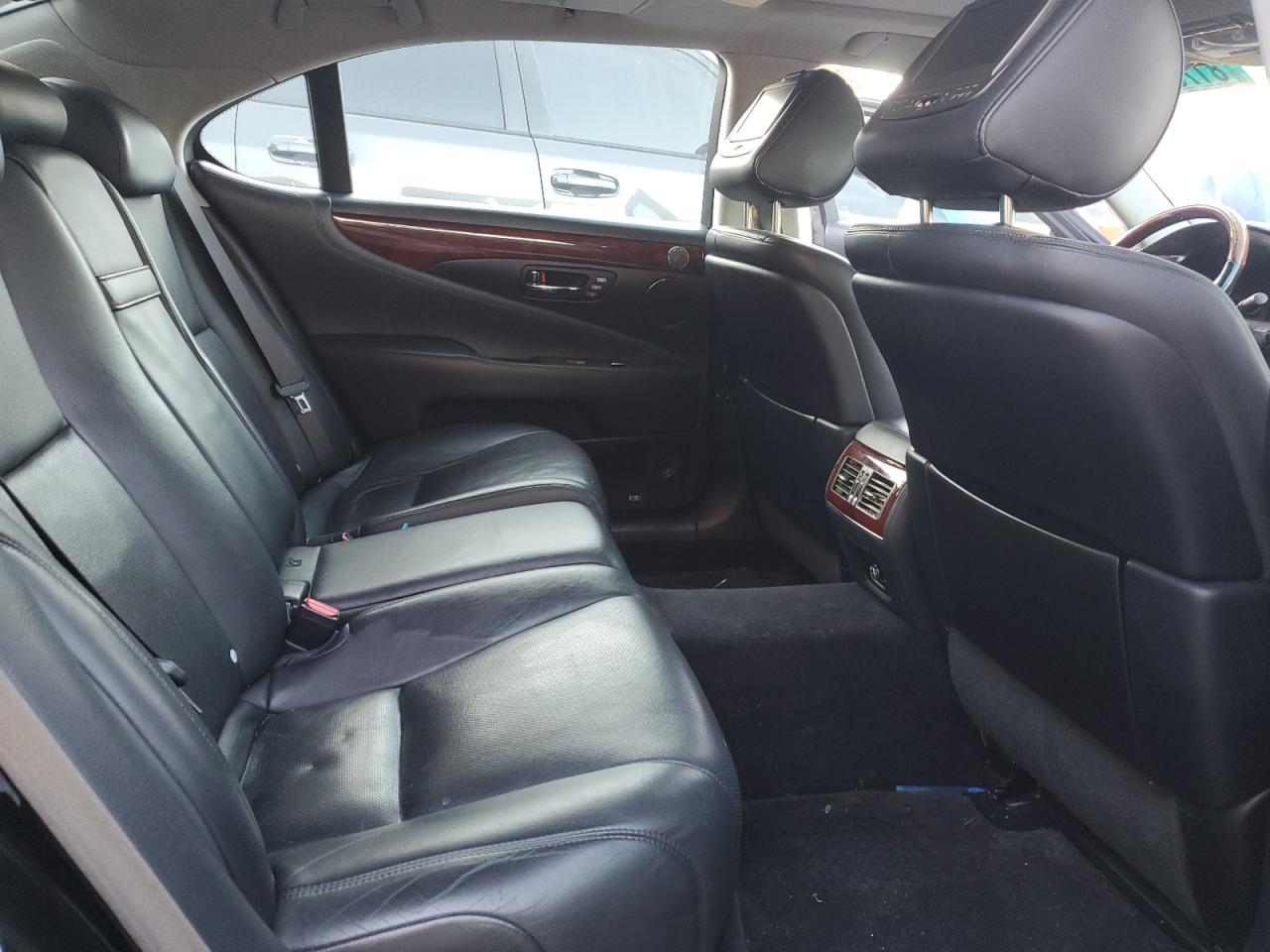 2008 Lexus LS - Image 10