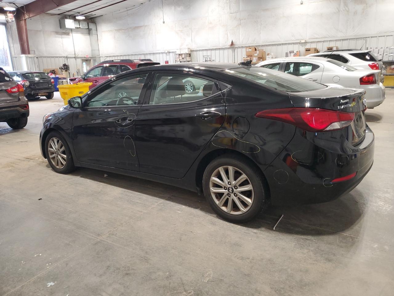 VIN 5NPDH4AE4GH778178 2016 HYUNDAI ELANTRA no.2