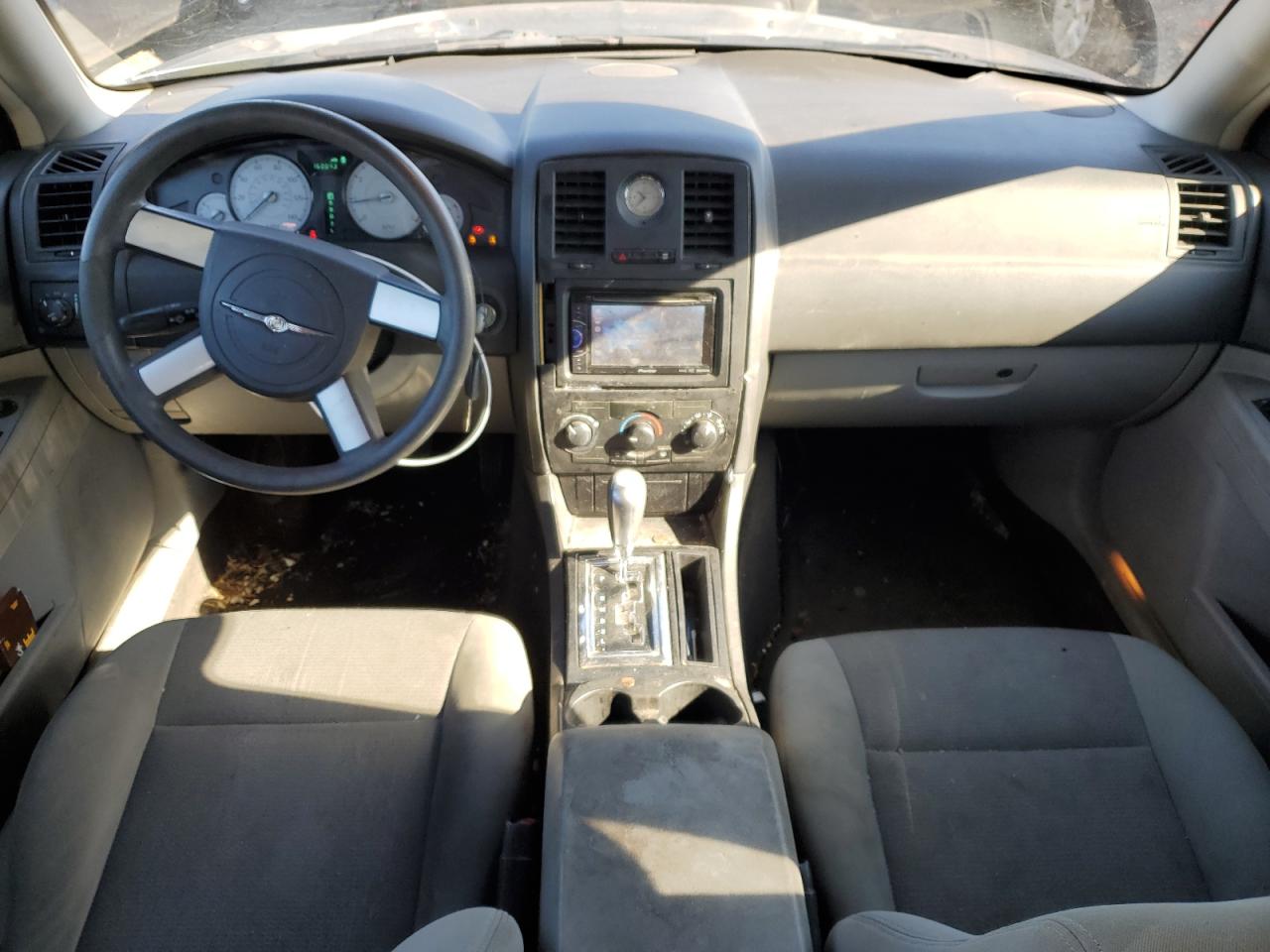 2006 Chrysler 300 - Image 8