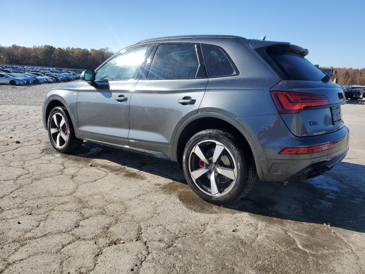 2024 Audi Q5 - Image 2